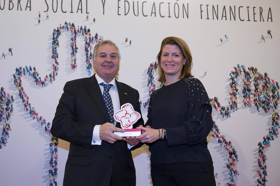 Premio a la Fundación Cajacírculo/BC