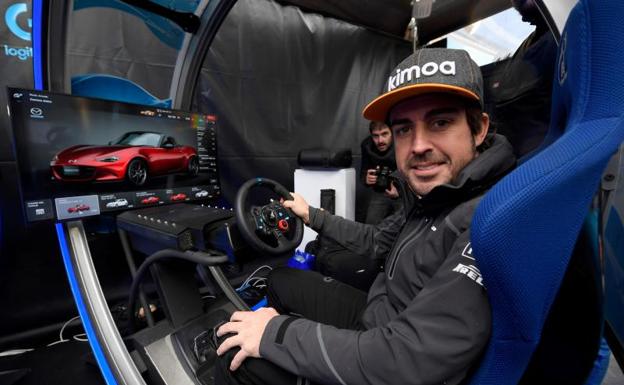 Fernando Alonso, en el simulador. /AFP