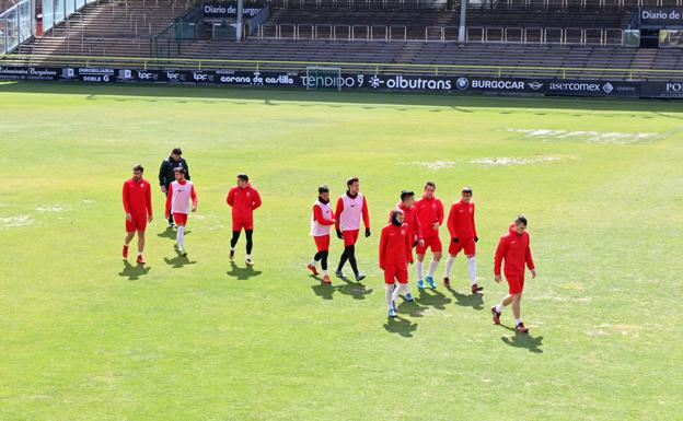 El equipo se retira del último entrenamiento, antes de afrontar el partido/IAC